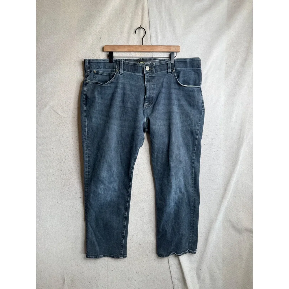 Lee Extreme Motion MVP Jeans Mens 44x29 Straight Fit Tapered Leg Dark Wash Blue